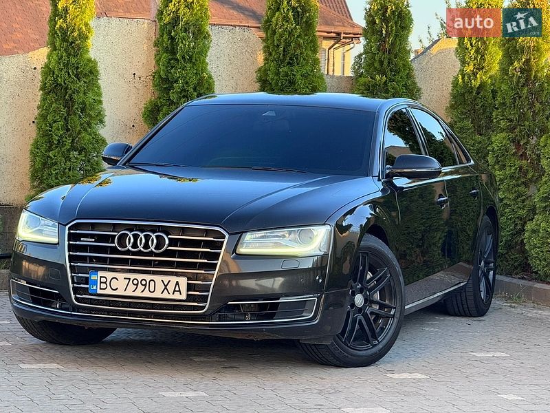 Седан Audi A8 2014 в Трускавці
