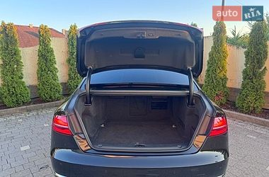Седан Audi A8 2014 в Трускавці