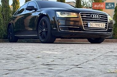 Седан Audi A8 2014 в Трускавці
