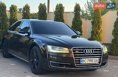 Седан Audi A8 2014 в Трускавці