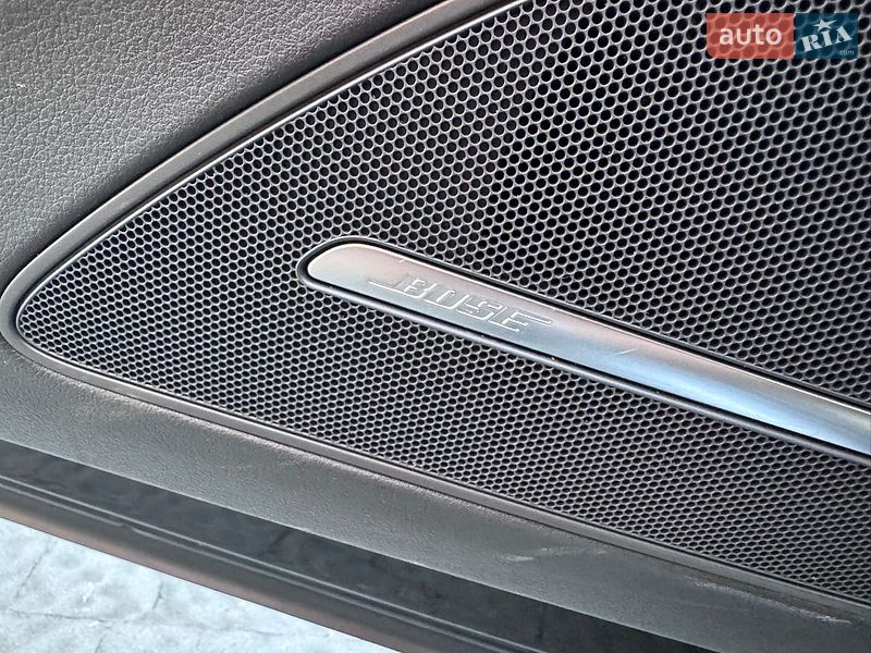 Седан Audi A8 2014 в Трускавці