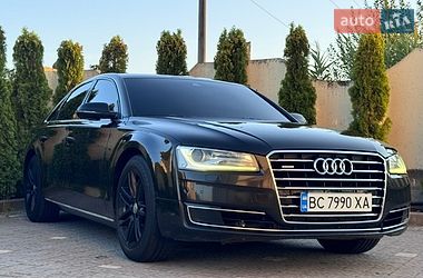 Седан Audi A8 2014 в Трускавці