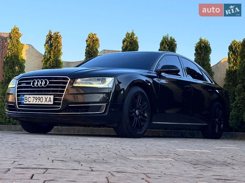 Седан Audi A8 2014 в Трускавці