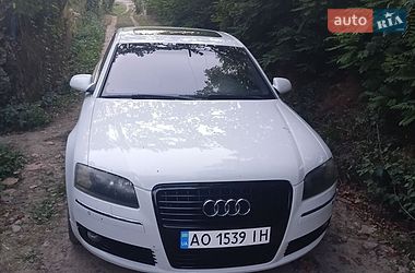 Седан Audi A8 2007 в Іршаві