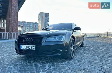 Седан Audi A8 2013 в Днепре