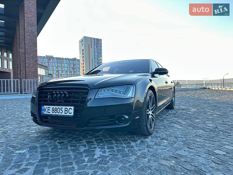 Седан Audi A8 2013 в Днепре