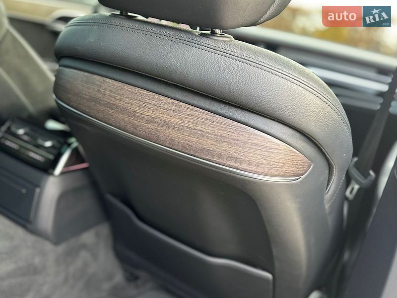 Седан Audi A8 2020 в Киеве