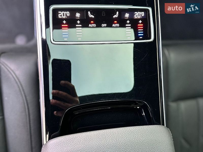 Седан Audi A8 2020 в Киеве