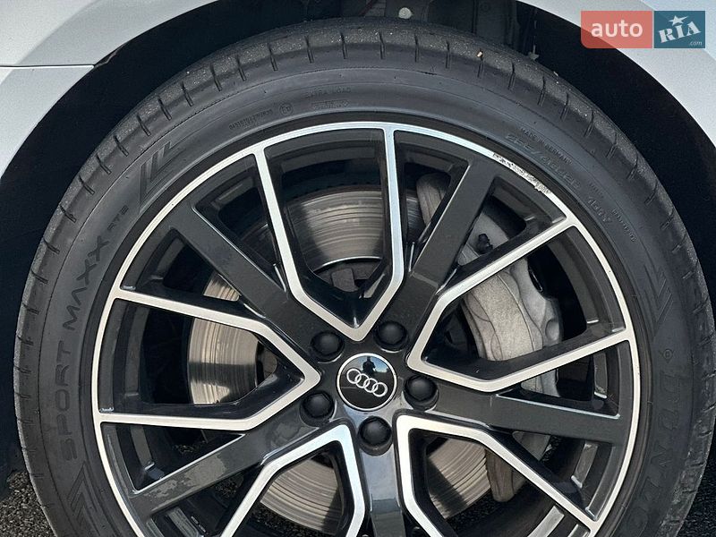 Седан Audi A8 2020 в Киеве