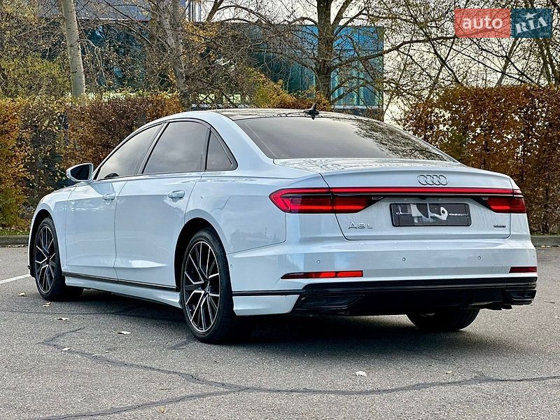 Седан Audi A8 2020 в Киеве
