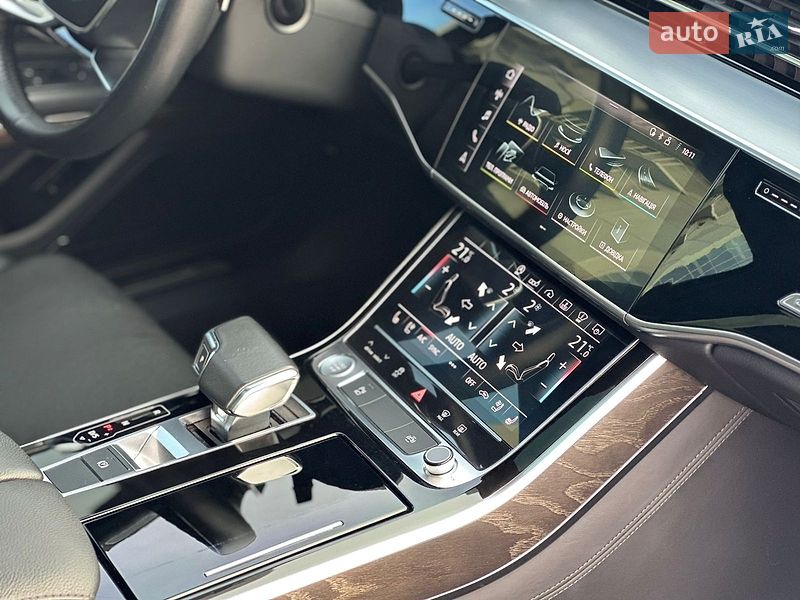 Седан Audi A8 2020 в Киеве