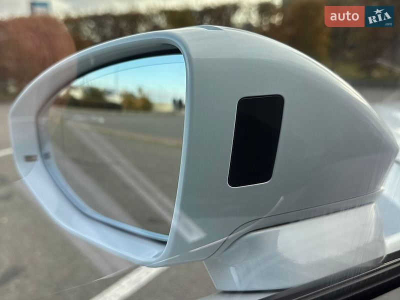 Седан Audi A8 2020 в Киеве