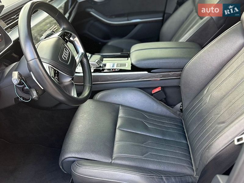 Седан Audi A8 2020 в Киеве