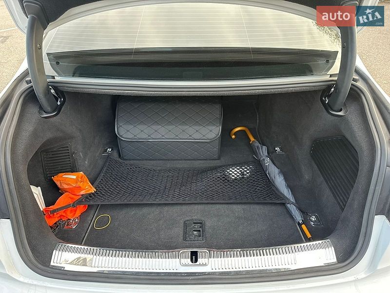Седан Audi A8 2020 в Киеве