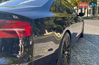 Седан Audi A8 2015 в Дніпрі