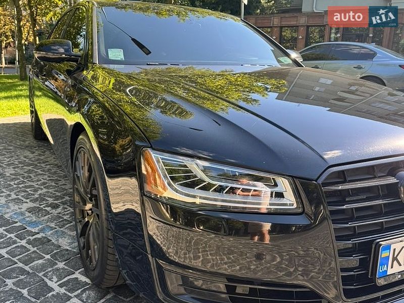 Седан Audi A8 2015 в Дніпрі
