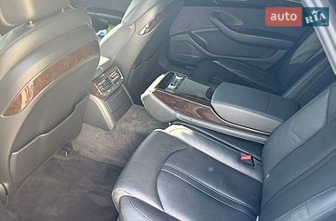 Седан Audi A8 2015 в Дніпрі