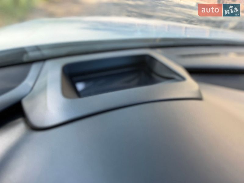 Седан Audi A8 2017 в Киеве