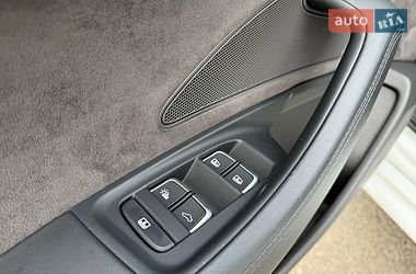 Седан Audi A8 2017 в Киеве