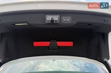 Седан Audi A8 2017 в Киеве