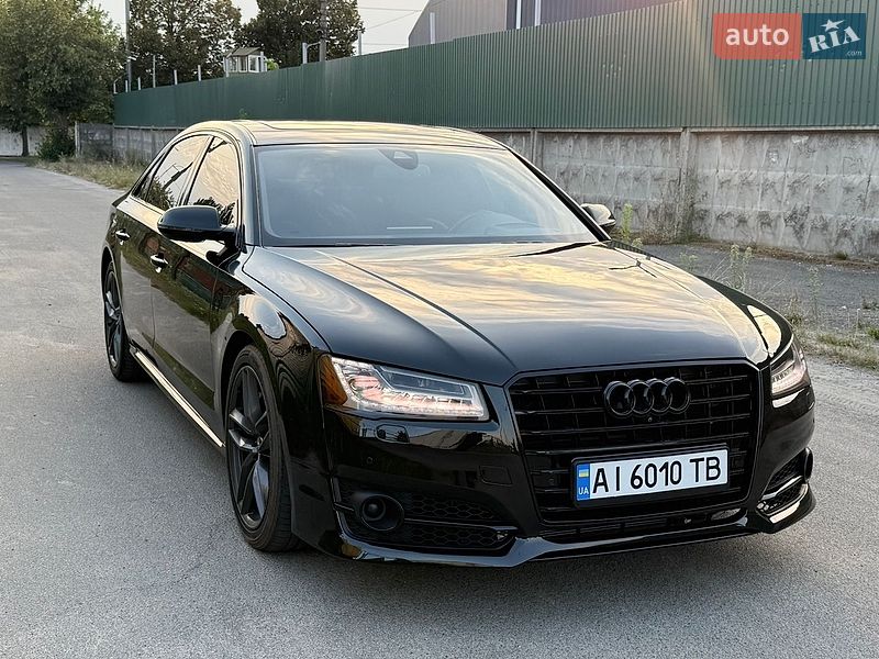 Седан Audi A8 2016 в Киеве