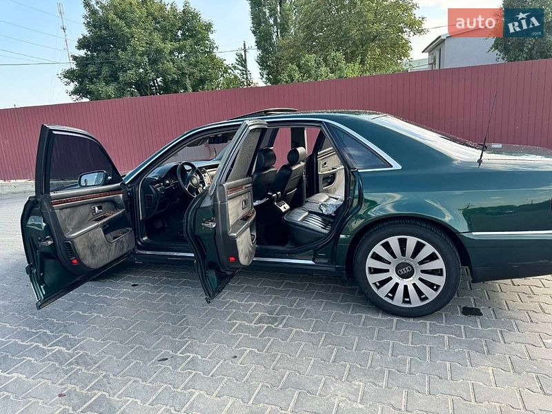 Седан Audi A8 1999 в Одессе