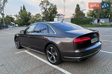Седан Audi A8 2014 в Киеве