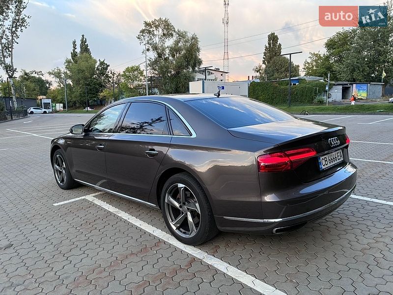 Седан Audi A8 2014 в Киеве