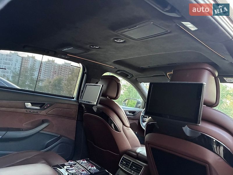 Седан Audi A8 2014 в Киеве