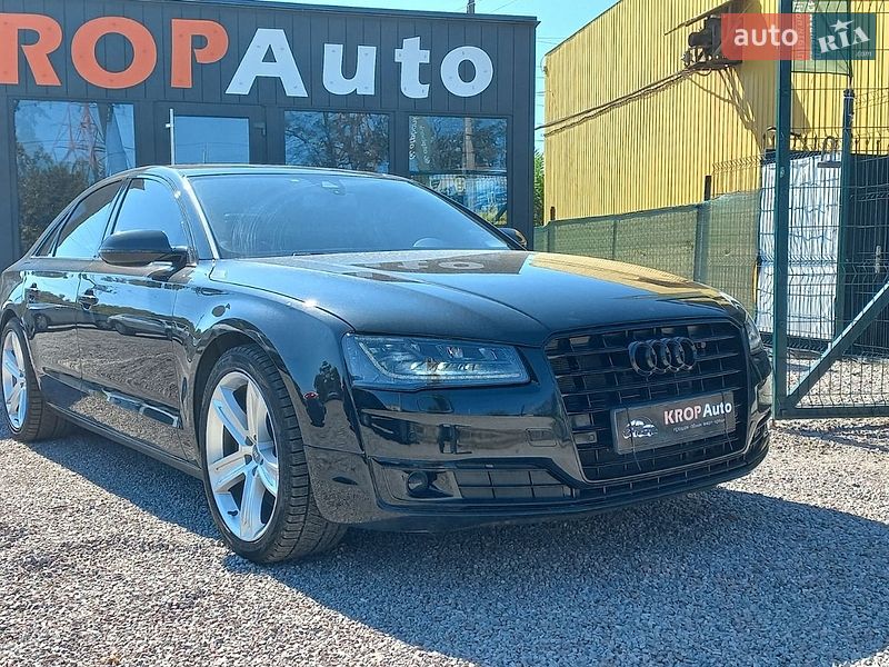 Седан Audi A8 2015 в Кропивницькому