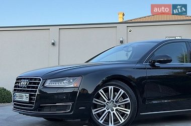 Седан Audi A8 2014 в Одесі