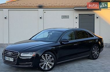 Седан Audi A8 2014 в Одесі