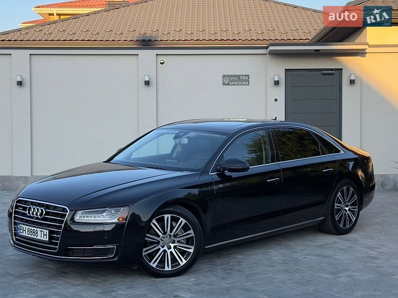 Седан Audi A8 2014 в Одесі