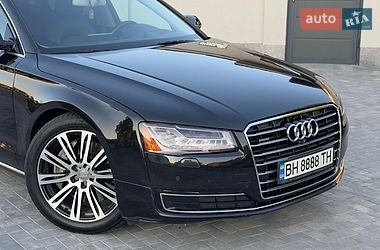 Седан Audi A8 2014 в Одесі