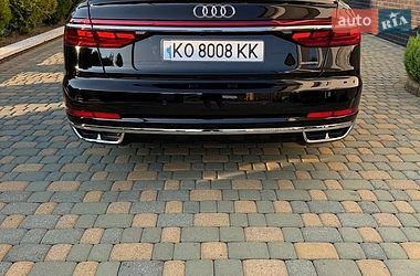 Седан Audi A8 2018 в Іршаві