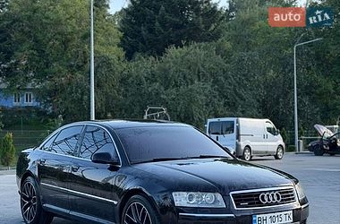 Седан Audi A8 2005 в Старом Самборе