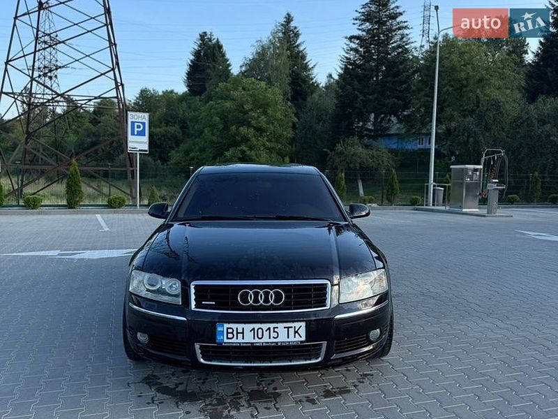 Седан Audi A8 2005 в Львові