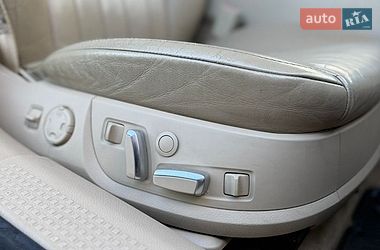 Седан Audi A8 2005 в Львові