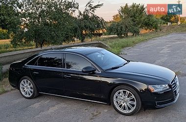 Седан Audi A8 2014 в Борисполі
