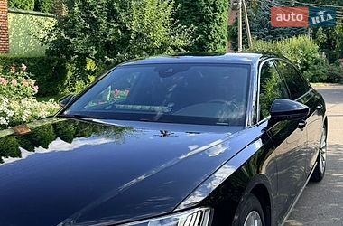 Седан Audi A8 2021 в Києві