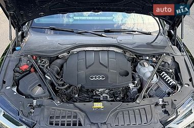 Седан Audi A8 2021 в Києві