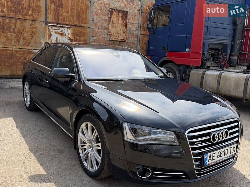 Седан Audi A8 2011 в Дніпрі