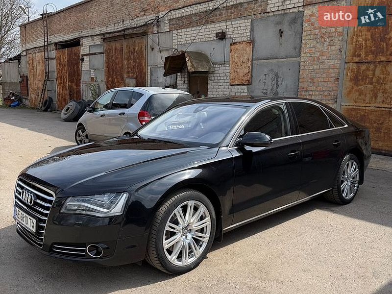 Седан Audi A8 2011 в Дніпрі