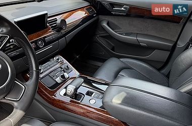 Седан Audi A8 2011 в Дніпрі
