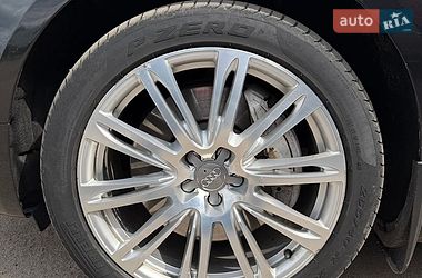 Седан Audi A8 2011 в Дніпрі