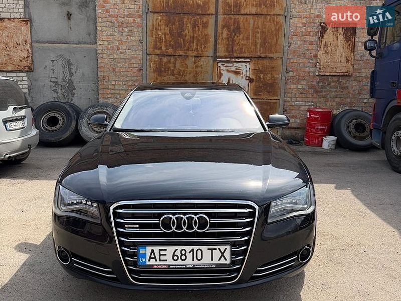 Седан Audi A8 2011 в Дніпрі