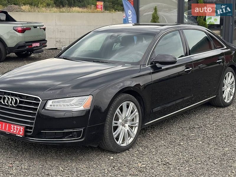 Седан Audi A8 2014 в Луцке