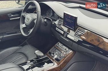 Седан Audi A8 2014 в Луцке