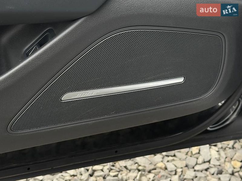 Седан Audi A8 2014 в Луцке