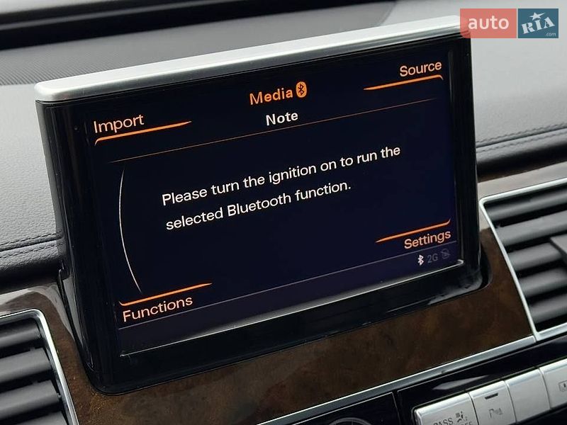 Седан Audi A8 2014 в Луцке